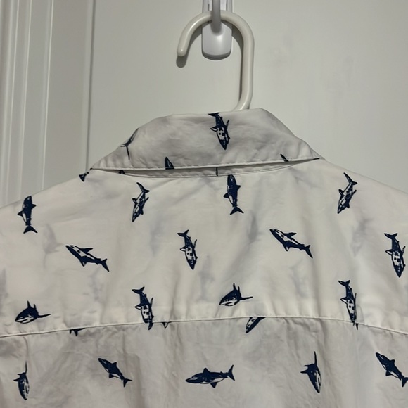 Shark 🦈 shirt button down beach shirt - Picture 8 of 8